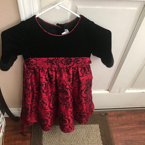 Dress - Picture 1 of 2